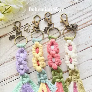 Macrame Daisy Keychain Spring Accessories Valentine’s Day Gift Boho Style Versatile Use for Keys Cards