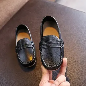 Young People Slip-On Loafers - Fashionable Comfortable Casual Shoes for Boys and Girls, Durable Non-Slip Rubber Sole, Suitable for Spring Summer Autumn, Black with Brown Accents, Cute Shoes for Teenagers Leather