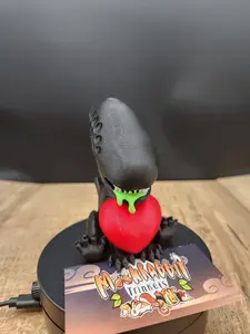 Valentine Baby Xenomorph Heart Figure | Chibi Alien Gift for Him & Her | Horror Gamer Gift | Cute Valentine's Day Gift Idea