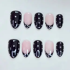 (Handmade) Black and white polka dot French style autumn and winter nail art, a must-have and versatile nail design for girls.