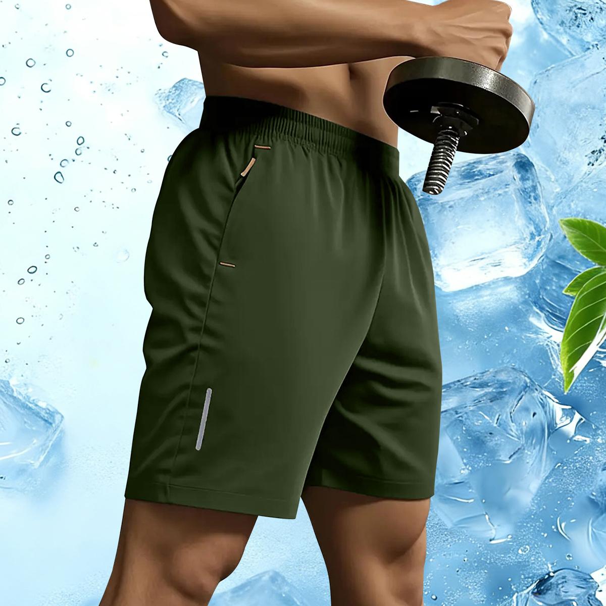 Men’s athletic shorts—the stylish, casual choice for running and fitness; breathable and quick-drying, perfect for the beach and outdoor activities.