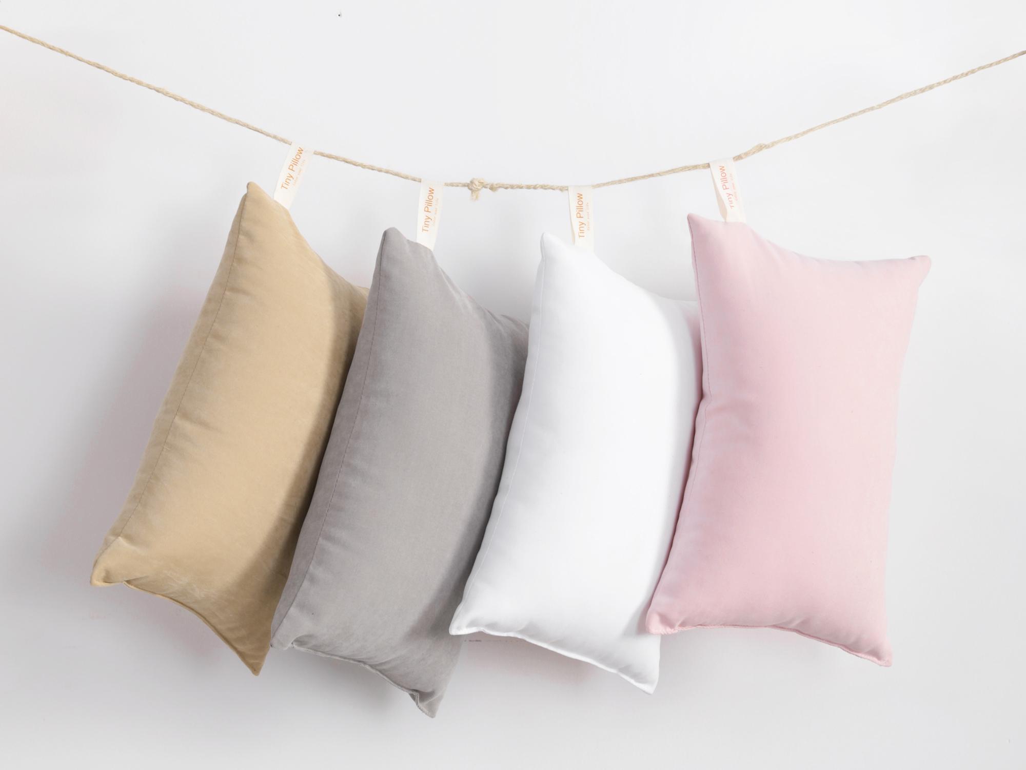 BEDSUM Soft Tiny Pillows, Down Alternative Mini Pillow for Travel, Office, Bed, Pet - Small Microfiber Support Pillow for Neck, Knee, Lumbar, Wrist, Machine Washable, Christmas Gift