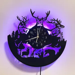 1pc Vinyl Wall Clock -Deer Pattern Wall Decor Silent Clock - 12 Inch Farm Theme Wall Art Black Retro Room Decor - Silent, Decorative Timepiece For Living Room, Bedroom, Kitchen, Perfect Birthday, Mother's Day, Spring, School Season, Graduation Gift