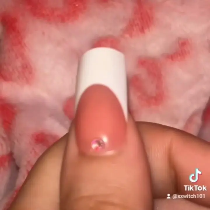 White french tips with Blue cateye press ons