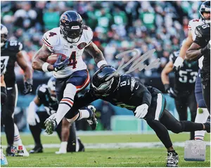 D'Andre Swift Chicago Bears Autographed 8" x 10" Stiff Arm vs. Philadelphia Eagles Photograph - Fanatics Authentic Certified