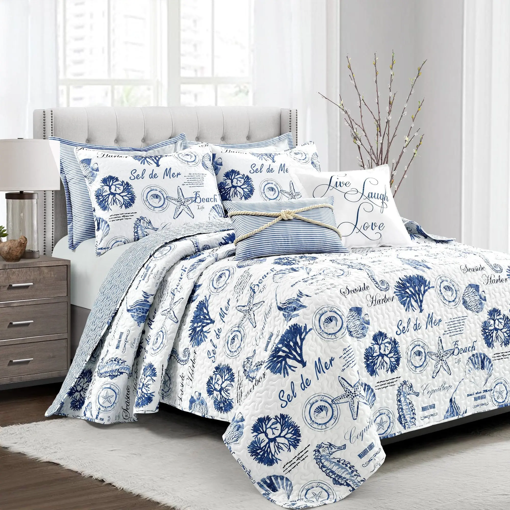 Lush Decor Harbor Life Reversible Bed Cover Set - Queen & Twin XL Sizes, Printed Quilted Bedding, Soft Colors Ocean Themed Stuff for Dorm Rooms & Bedrooms with Seagulls, Bedding Sets