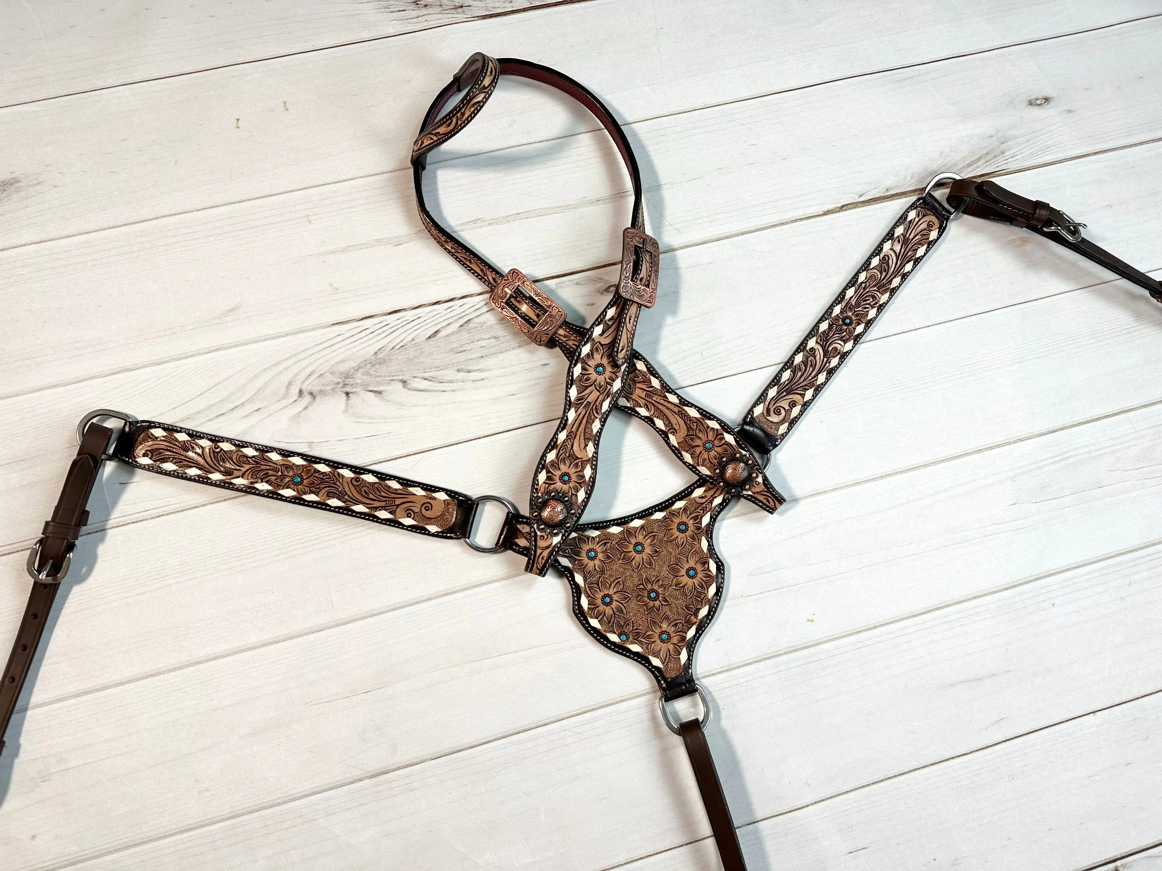 Blue Daisy Gladiator Style Leather Tack Set