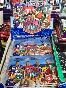 Comic Ball IV Looney Tunes NFL Football Card Pack Upper Deck 1992