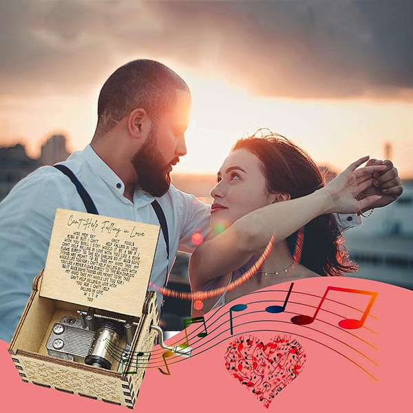 Creative Wooden Hand-Crank Music Box Vintage Musical Toy for Valentine's Day and Birthdays with Engraved Lyrics Creative Wooden Hand-Crank Music Box Vintage Musical Toy for Valentine's Day and Birthdays with Engraved Lyrics