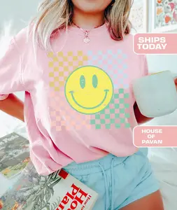 Comfort Colors Smiling Flower Shirt, Vintage Smiley Face Flower Tee, Retro Groovy Daisy Graphic Tee, Cute Positive Vibes Shirt