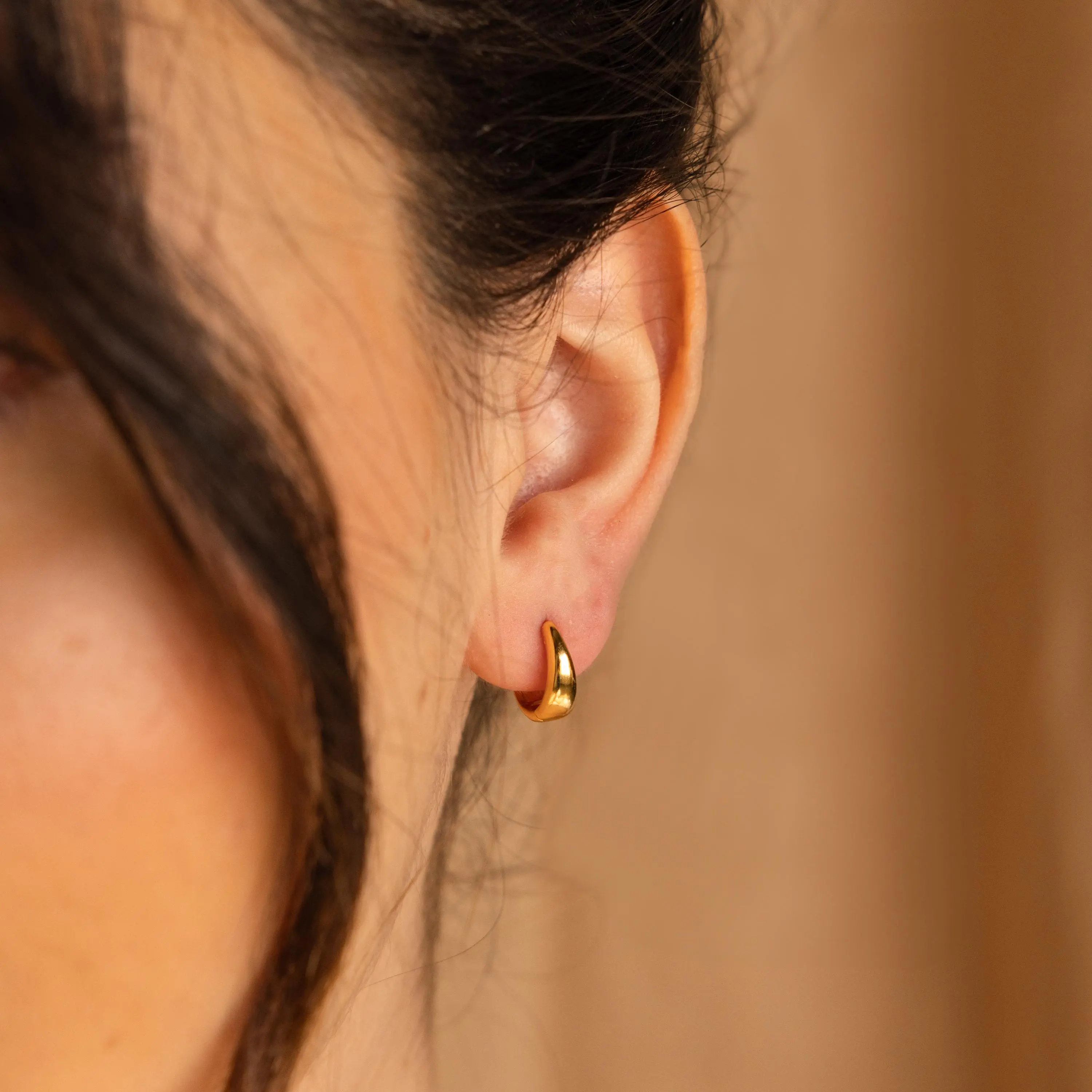 modmints Small Huggie Hoop Earrings - Elegant Minimalist Artificial Gemstone Jewelry, Fashionable Snug Pierced Earrings for Daily Wear, Elegant Minimalist Earrings