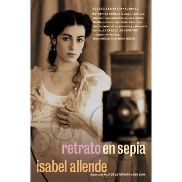 Like New Used Literature Book - Retrato en Sepia: Una Novela (Spanish Edition) by Isabel Allende (Paperback)