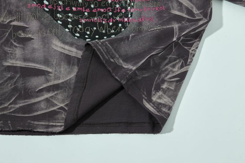 Women's Oversized Cotton Crewneck Sweatshirt - Casual Summer T-Shirt with Oversized Fit & Crystal Heart Design