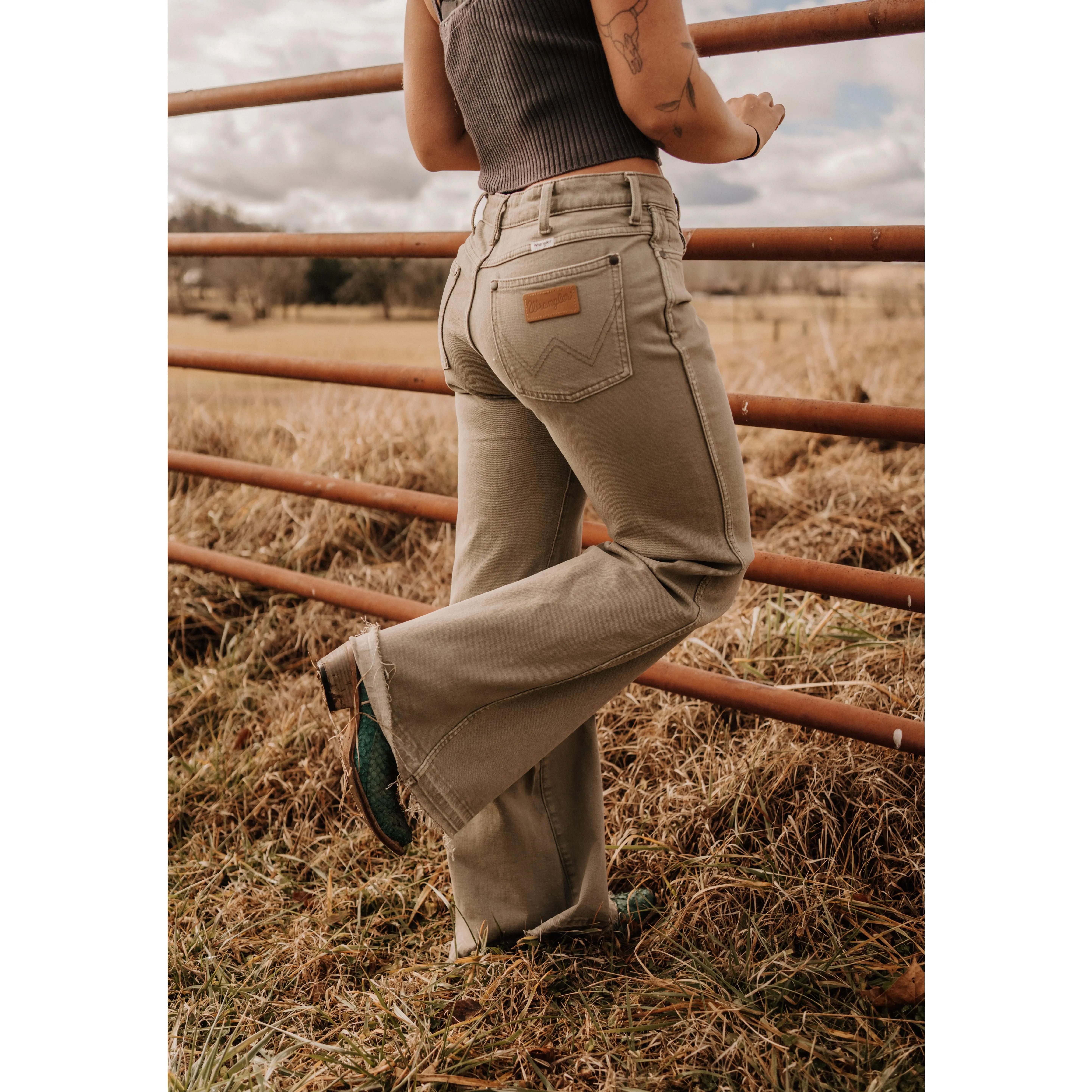 Sale ✨ Wrangler Carly Olive Fray Hem Flare Women's Jeans