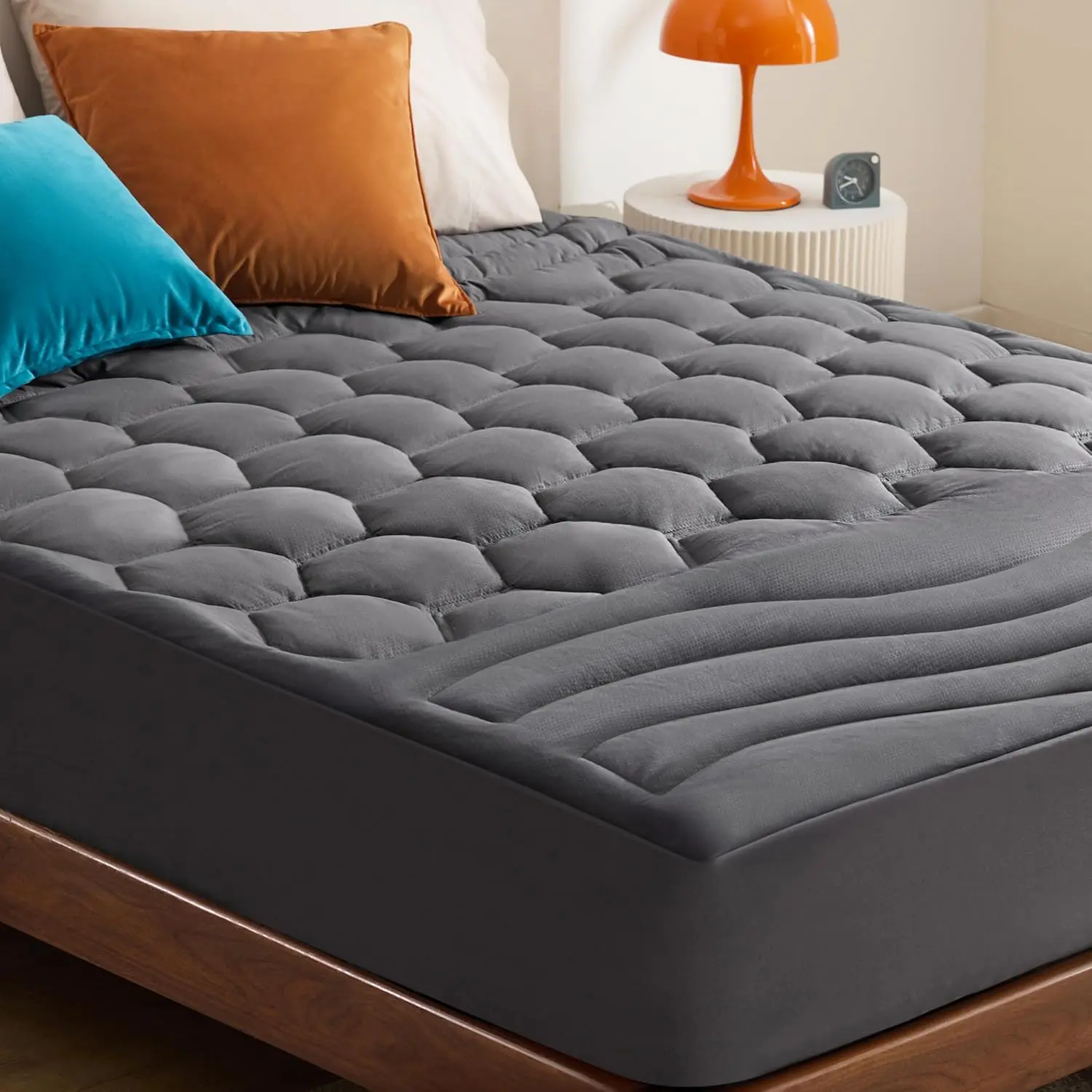 【backtoschool】Bedsure  Mattress Pad - Quilted Fitted Mattress Topper Protector with 8-21 Inches Deep Pocket, Noiseless Breathable Bed Cover Padded, Machine Washable
