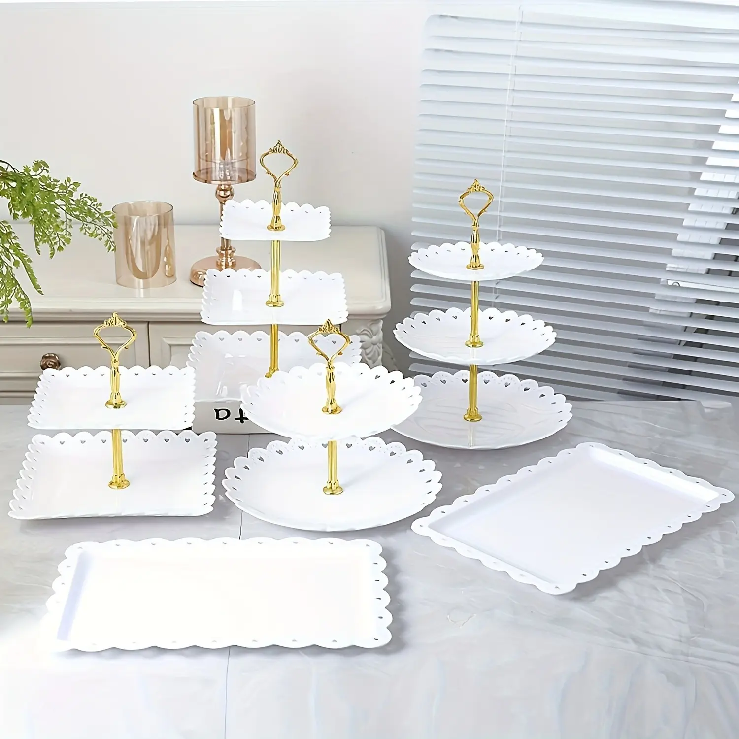 sebastian CADIA, 6 Pieces Dessert Table Display Set, Plastic Cake Candy Fruit Serving Set with 2 Pieces Fruit Dessert Trays + 4 Pieces 2-Tier/3-Tier Cupcake Stands for Tea Party, Birthday, Wedding, Baby Shower Decor Platform
