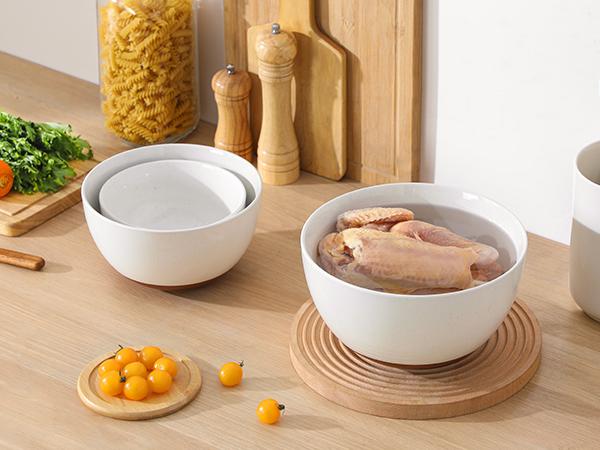 MALACASA Ceramic Large Mixing Bowls, Large Serving Bowls for Cooking, Prepping, Baking, Salad, Soup, Popcorn, Pasta, Nesting Bowls Set of 3, 4.38/2.5/1.44 Qt, Oven, Microwave and Dishwasher Safe Winter Holiday