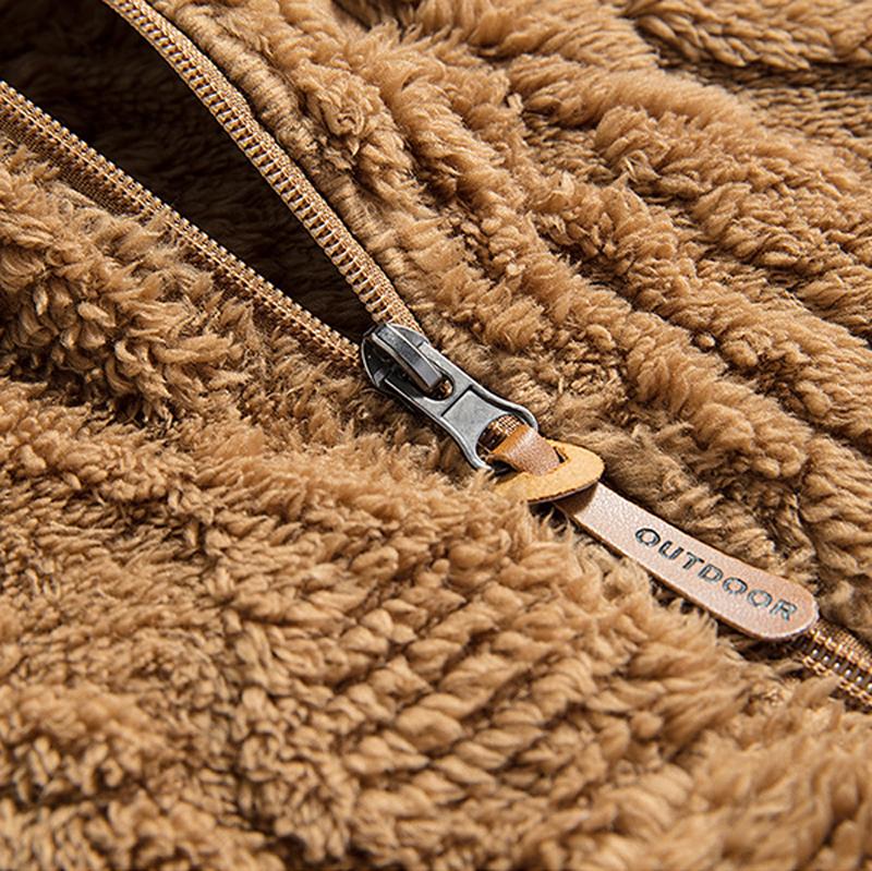 Men's Winter Fleece Hoodie – Thick, Warm Jacket; Features a Zippered Front Closure; Perfect for Various Occasions Such as Everyday Commutes and Weekend Outings, Making It a Versatile Piece in Any Man's Wardrobe. Casual Coats