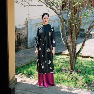 "Huyen Dinh" Ao Dai set - Embroidery on viscose in black [Traditional cut]