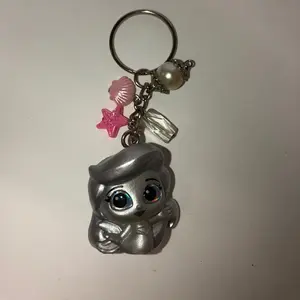 The small Mermaid characters doorables keychains