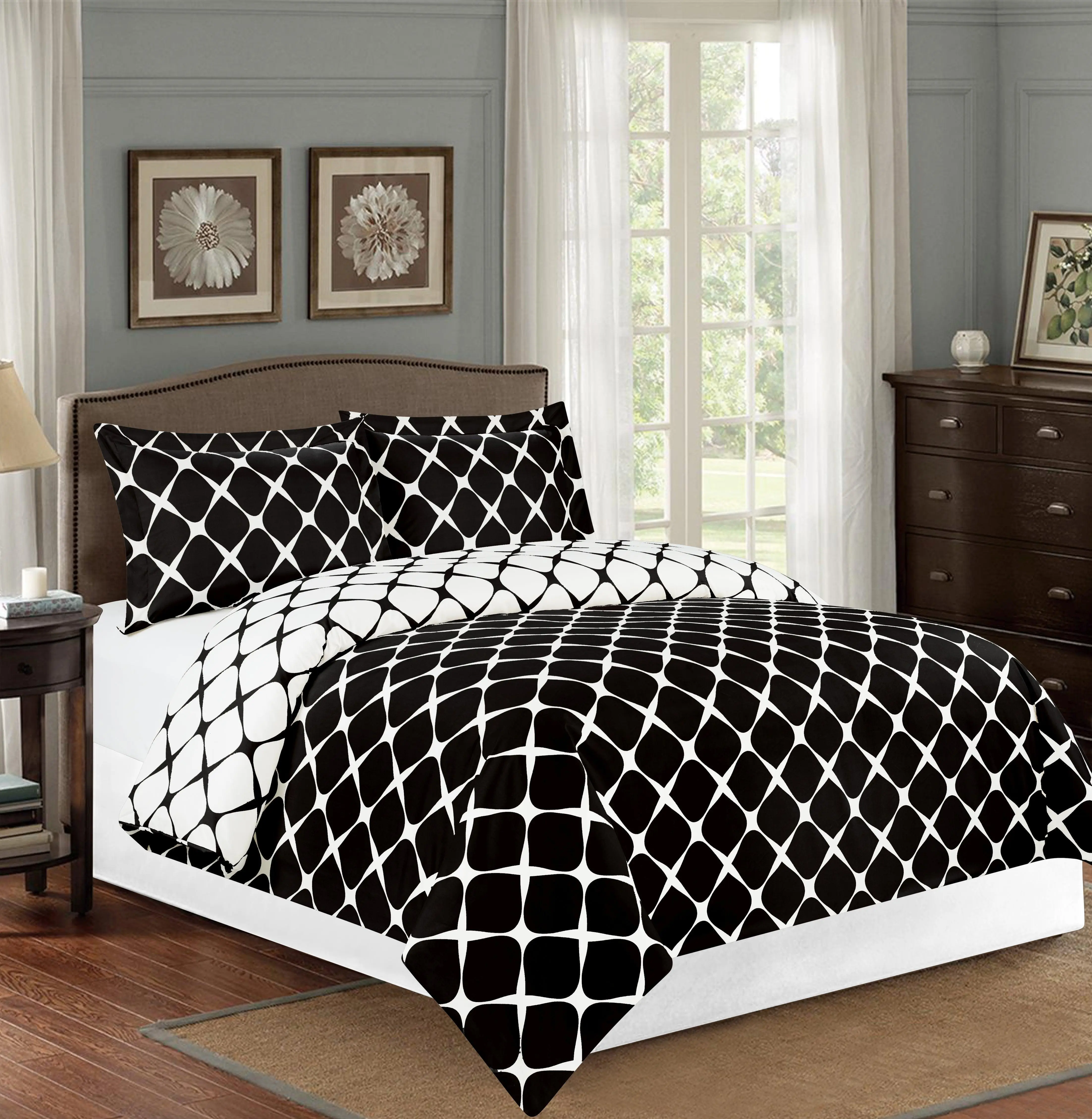 Elegant Comfort 3-Piece Bloomingdale Duvet Cover Set – Button Closure, Corner Ties & Soft Microfiber Bedding with 2 Pillow Shams Included