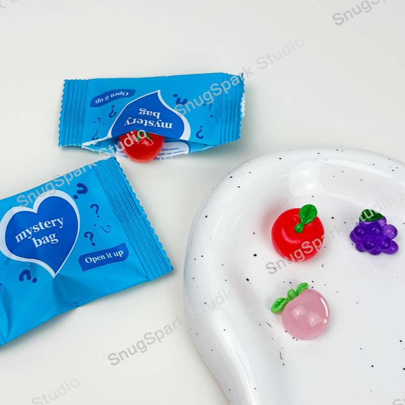 55PCS/12PCS Random Mini Resin Fruit/Animal, Colorful Decorating Ornaments, Figurine, Miniatures, Luminous Resin Decoration Items, Creative Decorations for Home Office Desk, Home Decor Accessory, Acrylic Decoration Sculptures, Christmas Gift