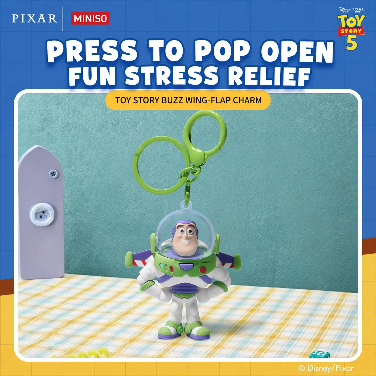 MINISO x Disney Pixar Toy Story Buzz Lightyear Wing-Flapping Keychain Charm | Interactive Bag Pendant for Backpacks, Keys, Purses & Gifts, Back To School