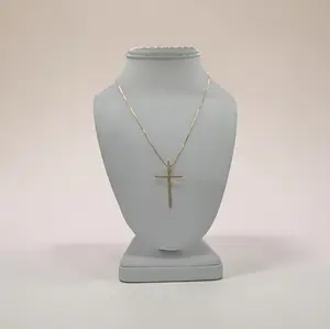 Box Link Chain With Zirconia Cross