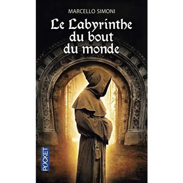 Used French Literature Book - Le Labyrinthe du bout du monde by Marcello Simoni, Pocket Paperback Soft Cover Edition