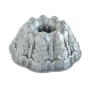 Northland Aluminum Inc Nordic Ware Very Merry Bundt Pan