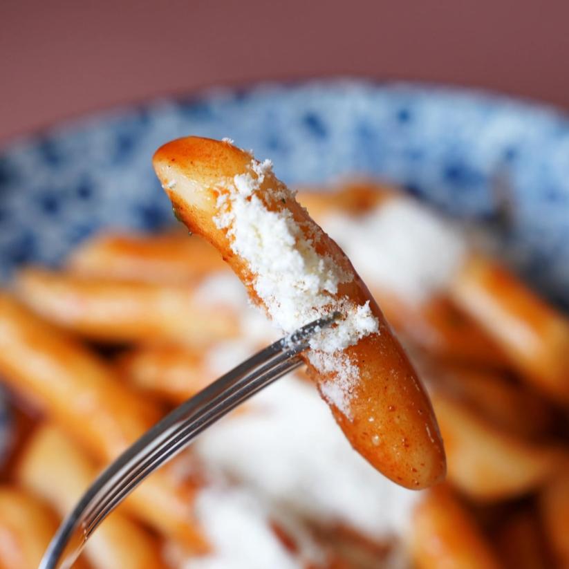 SAMYANG Korean Buldak Carbonara Tteokbokki Topokki- Spicy Chicken and Cheese Flavor, 6.31oz each Pack, Instant Rice Cakes, Great for Spicy Lovers - Food