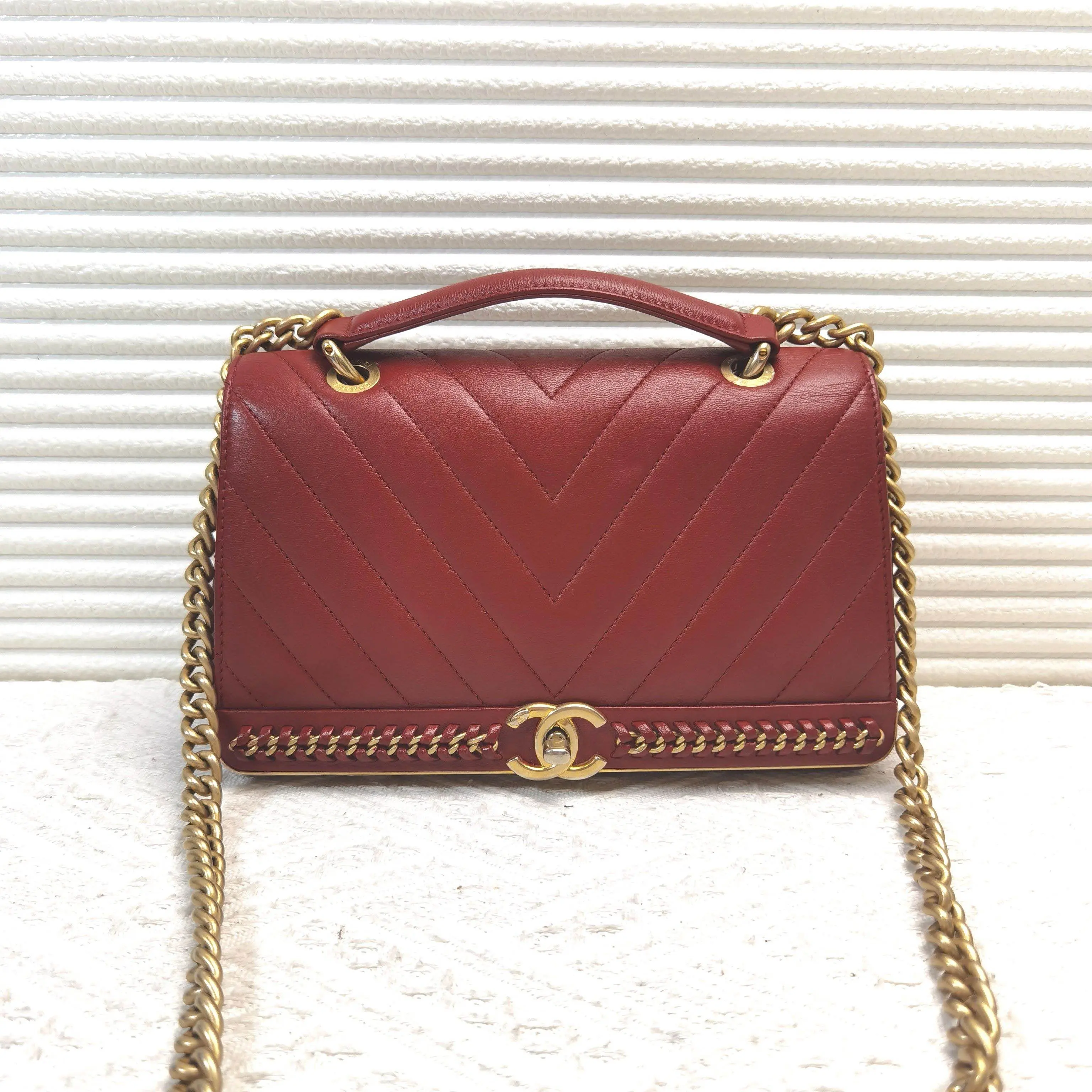 Pre-owned Lambskin Crossbody Bags Chanel Seasonal Limited Edition Crossbody
