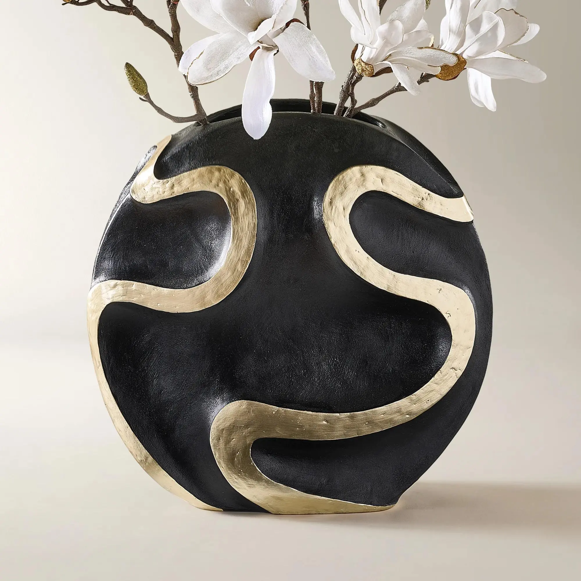 Z Gallerie Seraphina Resin Flower Vase - Modern Large-Scale Home Decor Statement Piece with Wavy Loops, Flower Vases