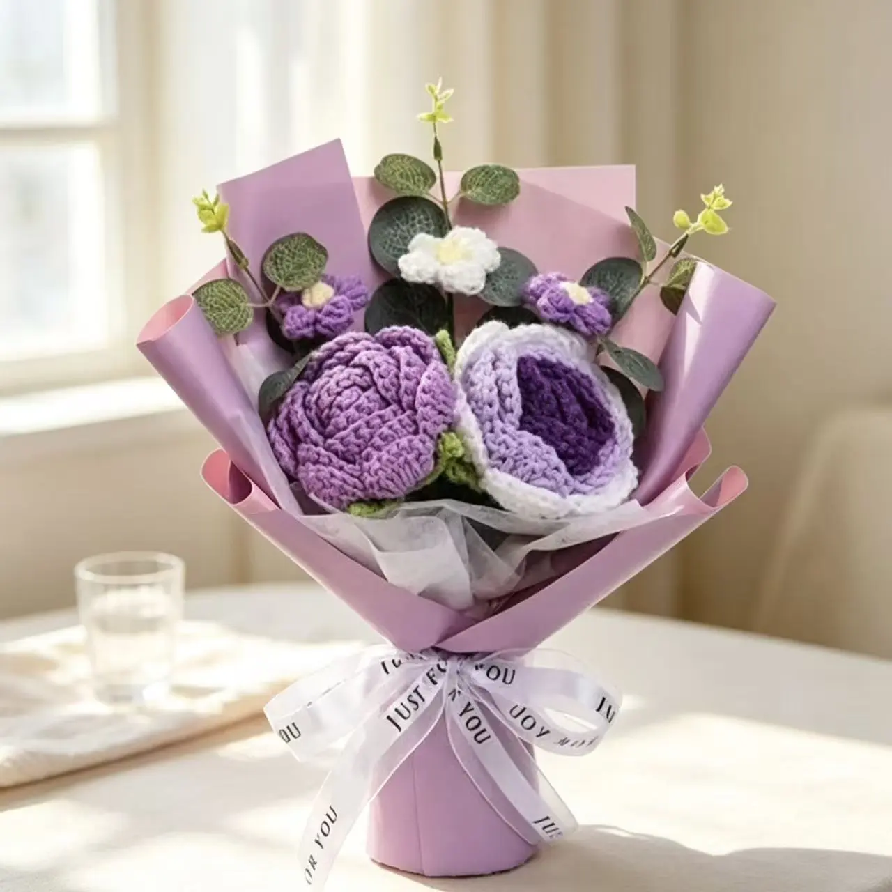 Hand-knitted rose bouquet, everlasting flowers, the perfect gift for her