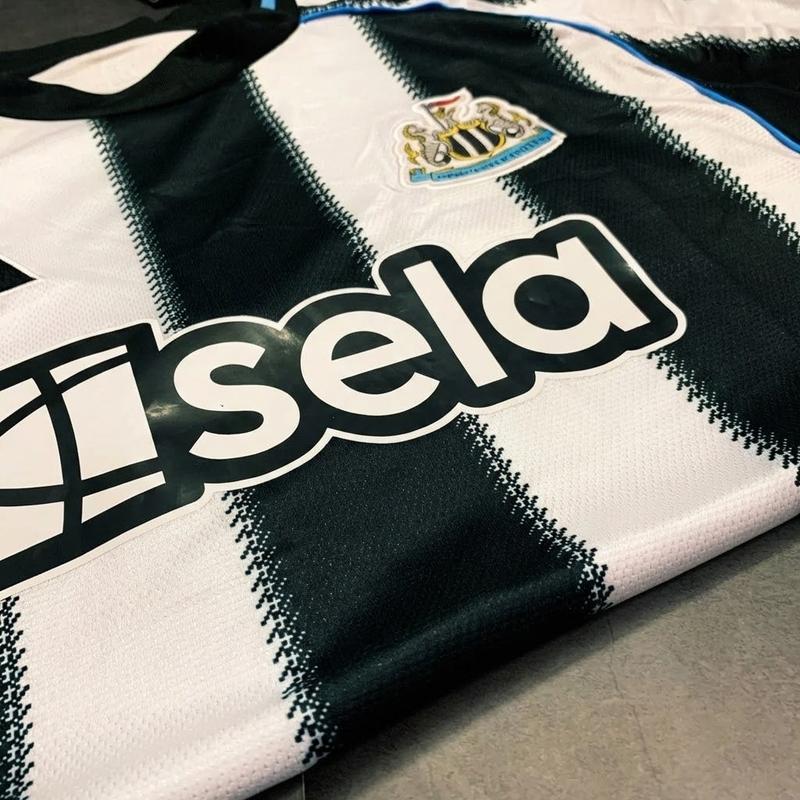 Newcastle United 2025/26 Home Soccer Kit Black White Stripes Jersey and Shorts Set