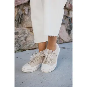 Very G Natural Aman Pearls Sneakers In Natural