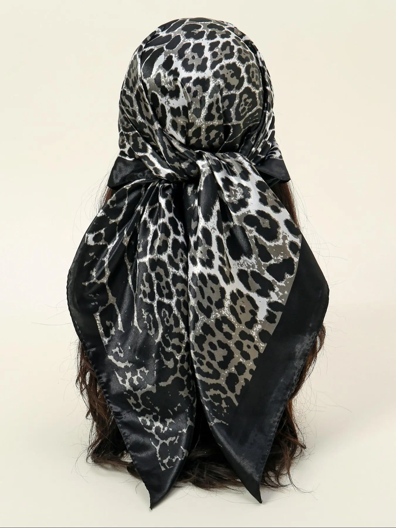 Leopard Print Square Scarf, Fashionable Soft Satin Scarf for Women, Casual Versatile Headscarf for Daily Wear, Fashion Accessories for Daily Wear, Neck Scarf, Fashion Shawl