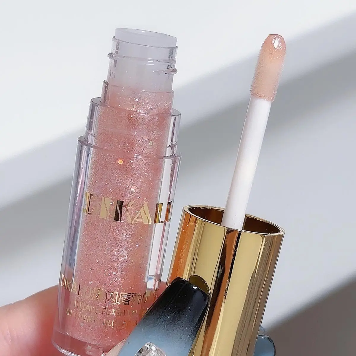 Long-lasting Lip Gloss, Glitter Lip Stain, Lip Glaze, Moisturizing Hydrating Plumping Liquid Lipstick for Girls and Women, Glossy Cosmetic Makeup, Moisturizing Lipgloss