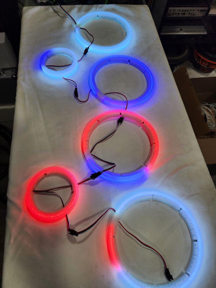 Smart Speakers LED Ring 6.5                                         Incluye Control remoto , controlador , 10 ft wire power and ground  universales para cualquier bocina 6.5 Deaf Bonce, sp audio, db drive Remote