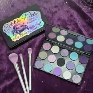 Cobbie Webz 15 Pan Magnetic Z Eyeshadow Palette - By Kim