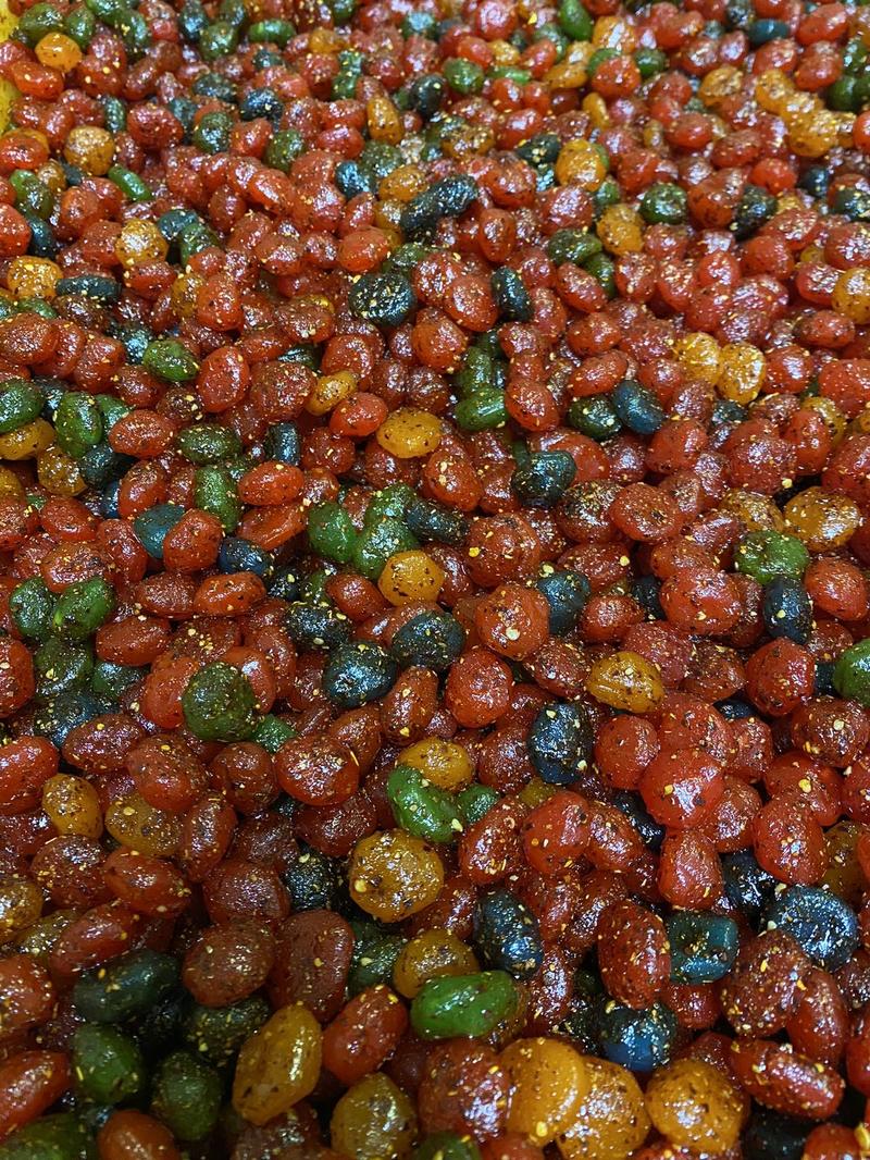 GUSHERS SUPREME !  7oz pouch with the most original spicy , sweet twist ever given to deliciousness.