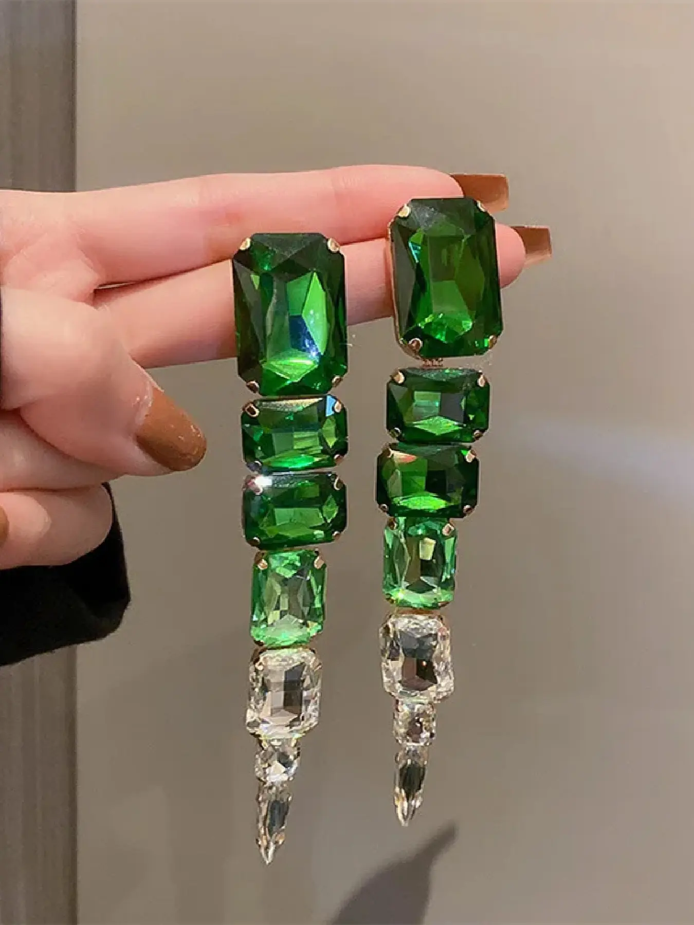 Luxury Gradient Crystal Long Dangle Statement Bridal Drop Dangly Earrings Dangling for Women, Perfect for Weddings Parties Holidays, Elegant Jewelry Gift Idea