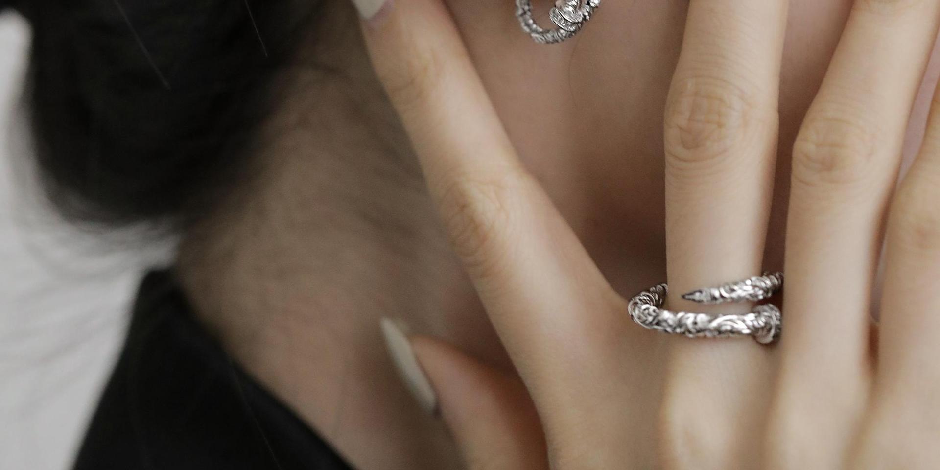 Embossed arabesque nail open ring, niche personality design, cool style, versatile ring, suitable for both men and women