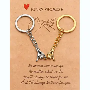 2pcs Couple Hand-in-Hand Creative Keychain, Unisex Fashionable Valentine's Day Pendant