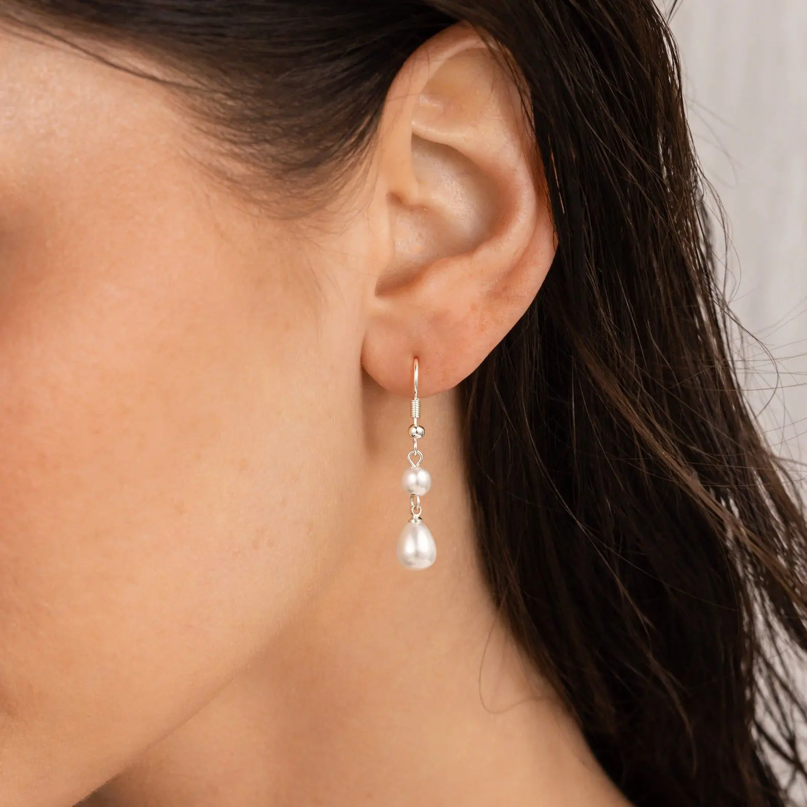Tewiky Silver Pearl Drop Earrings for Women Elegant Dangle Earrings Faux Pearl Teardrop Earrings Bridal Wedding Guest Jewelry Gift for Her