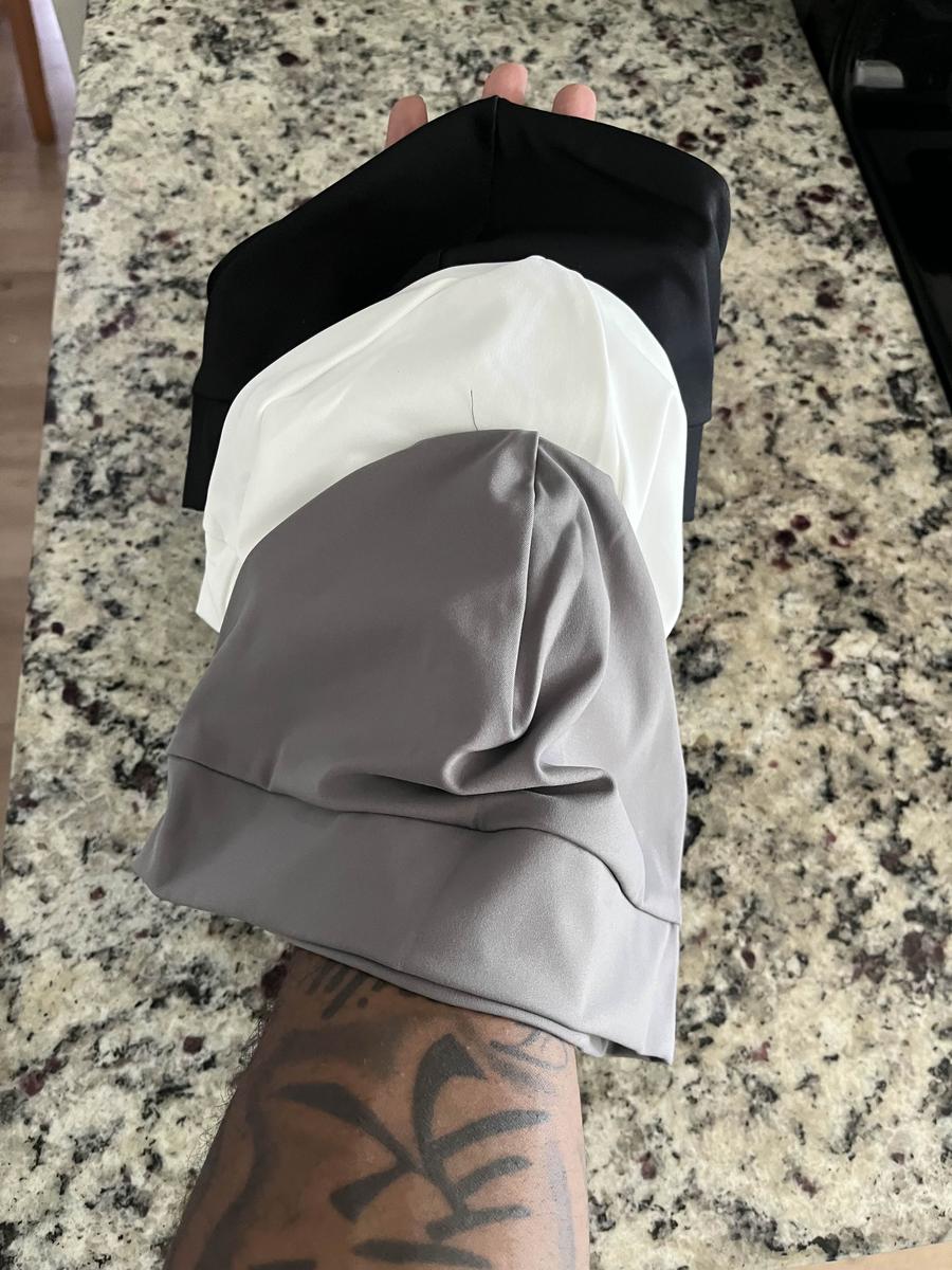 Item: Black And Gray, one-size