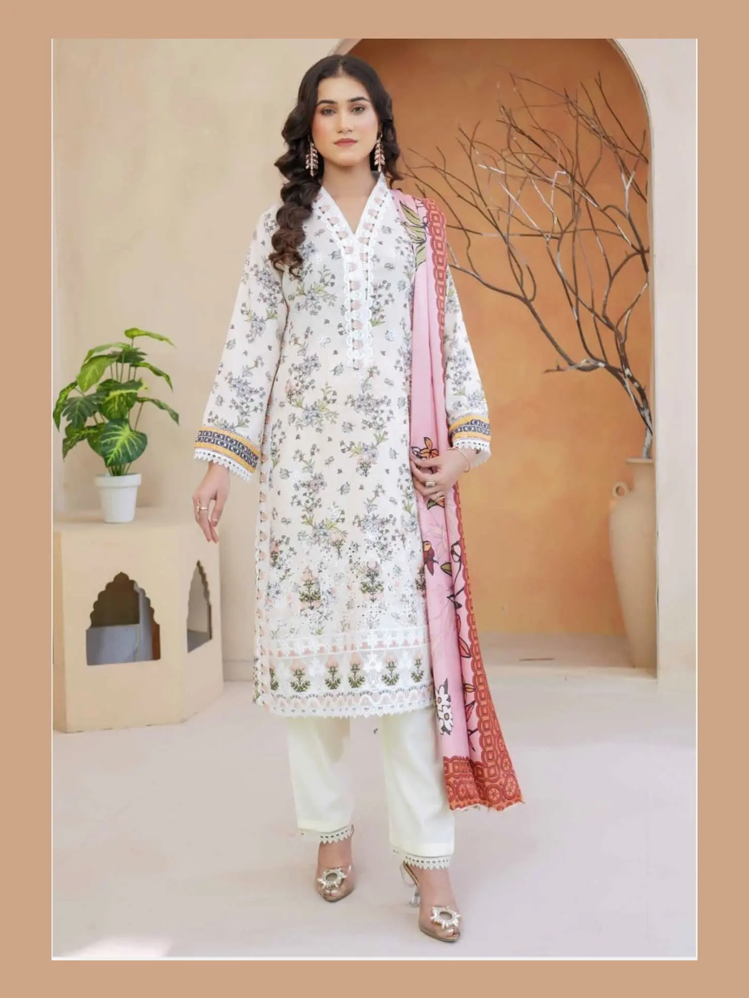 Traditional Pakistani Salwar Kameez, Cultural Wear for Women