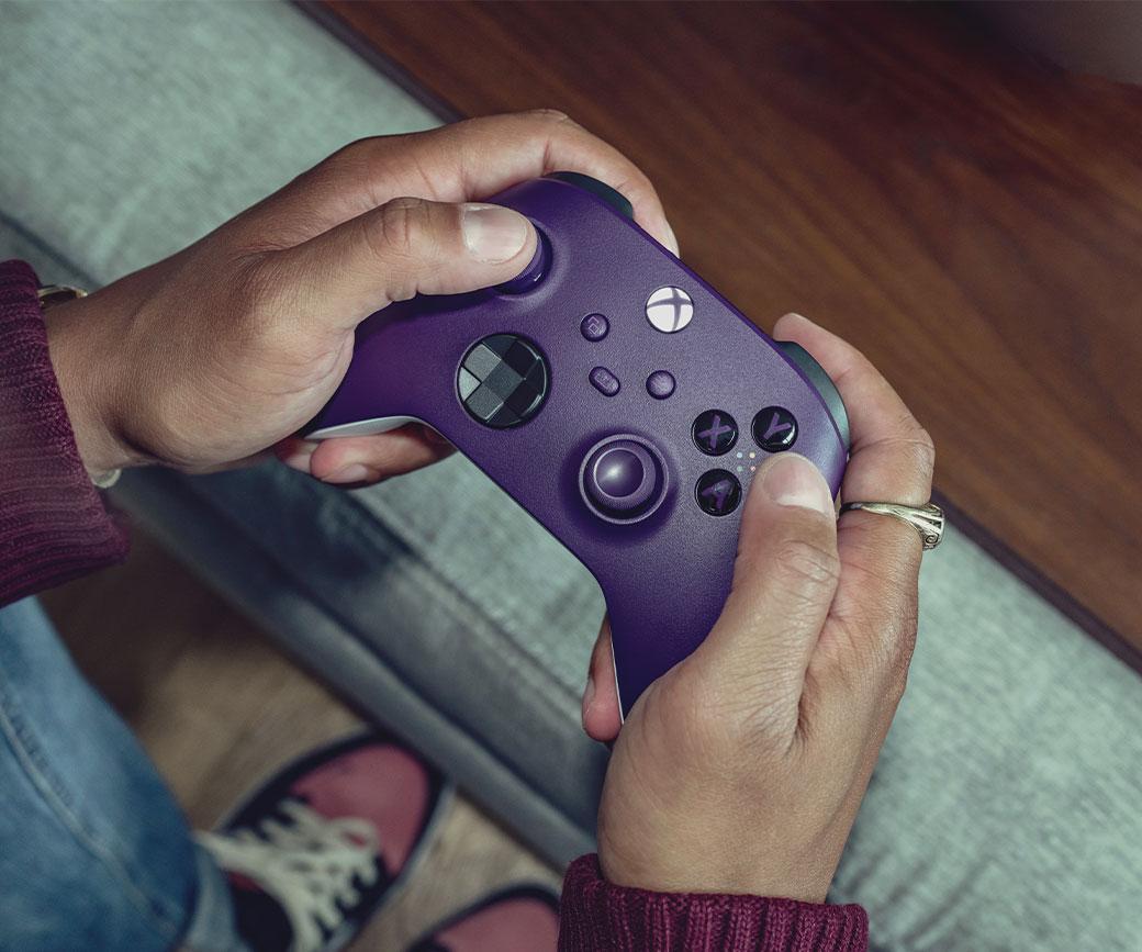 [Ultra Deal] Microsoft Xbox Wireless Controller - Deep Pink Accessories Bluetooth