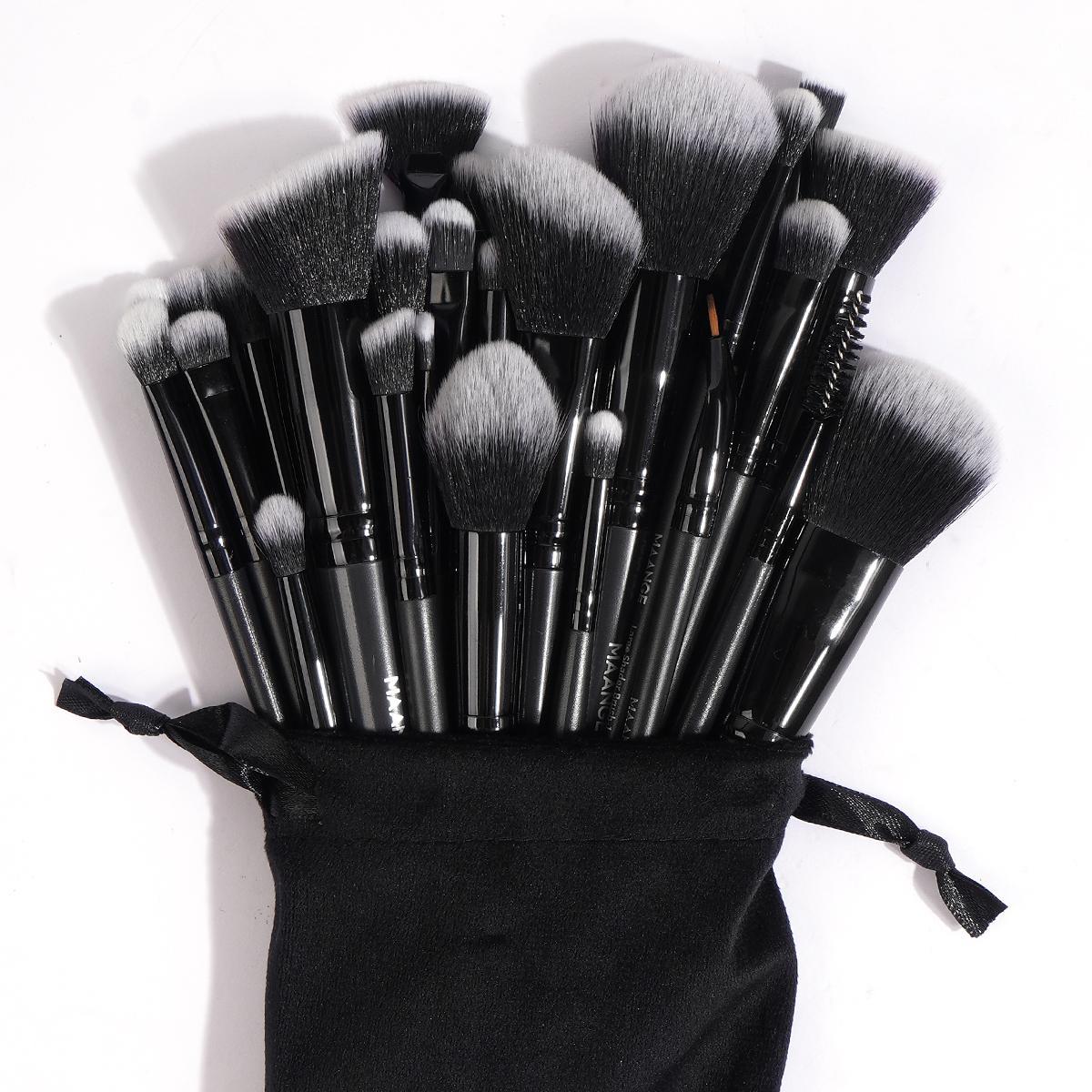 MAANGE Makeup Brush Set with Storage Bag, 30pcs/set Versatile Soft Makeup Brushes for Foundation,Blush, Lip Balm, Brushes with Soft Bristles &Comfortable Grip, Gifts for Girl, Easy Handling, Makeup Brushes Set, Beauty Tools, Trending Products