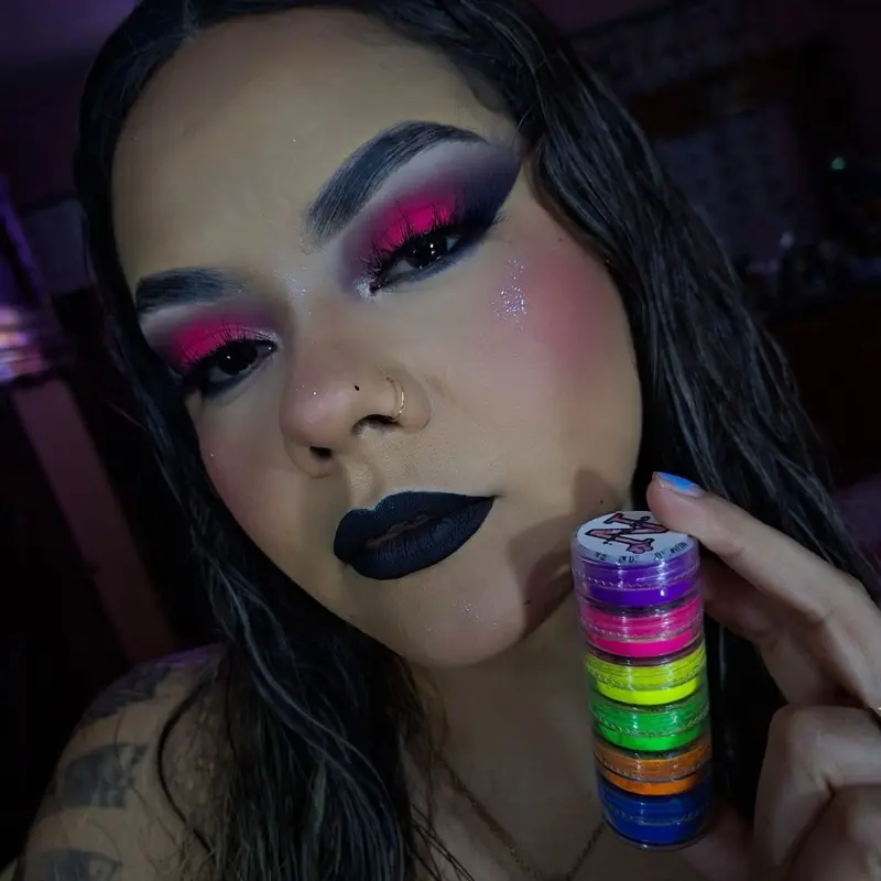 Neon pigments
